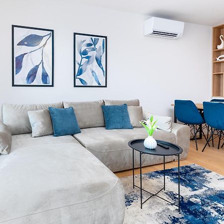 Luxury Adria Sea City & Mountain View Apartment ماكارسكا المظهر الخارجي الصورة