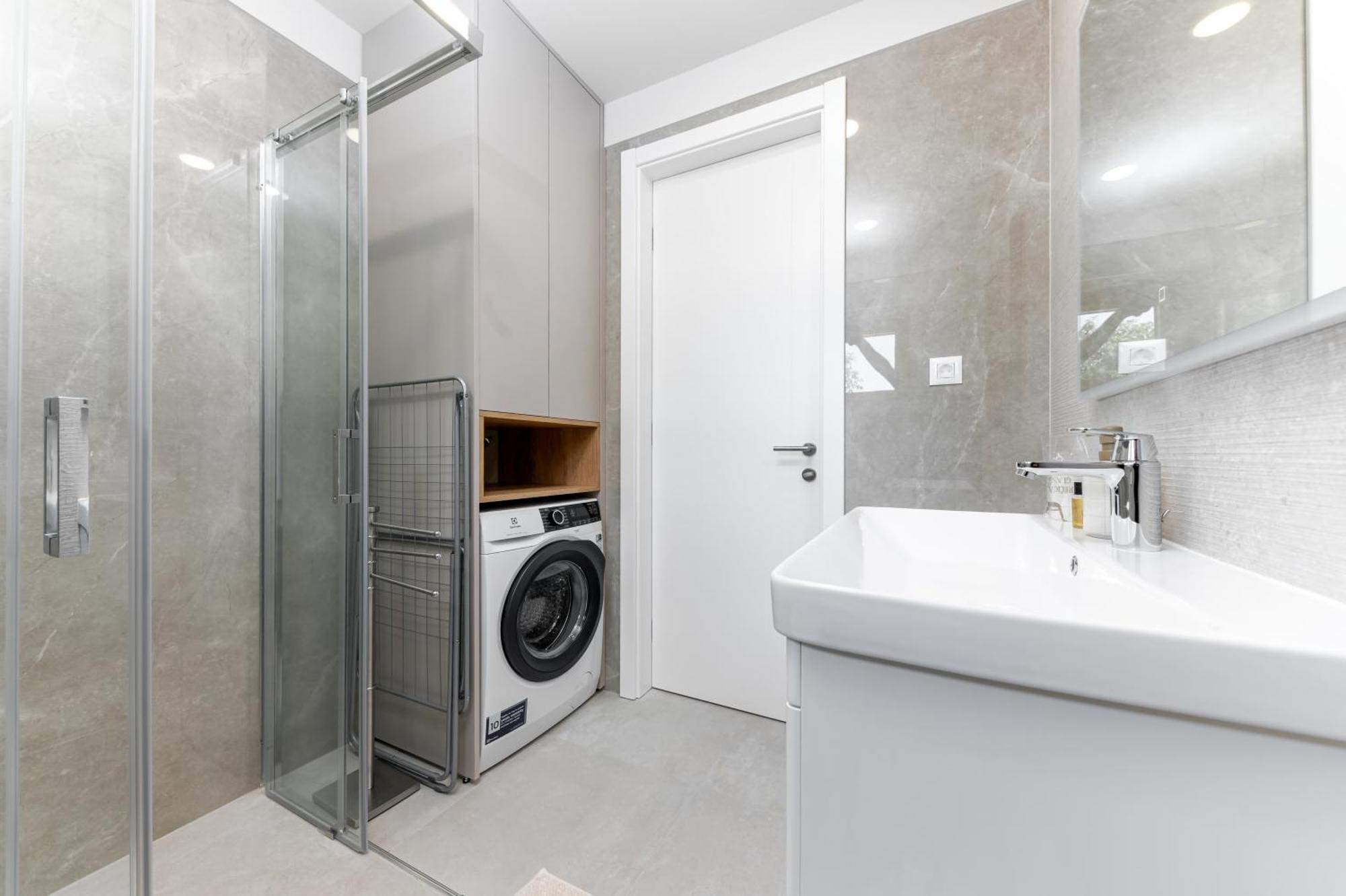 Luxury Adria Sea City & Mountain View Apartment ماكارسكا المظهر الخارجي الصورة