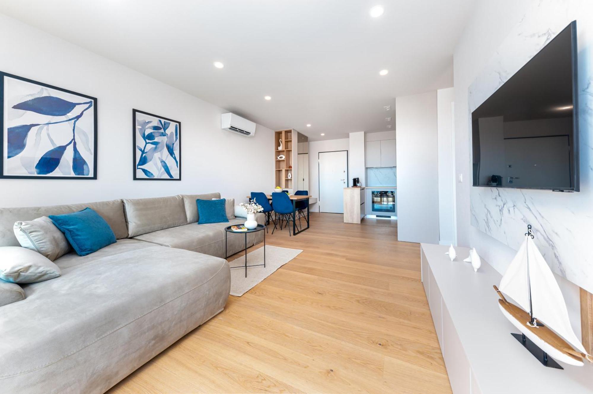 Luxury Adria Sea City & Mountain View Apartment ماكارسكا المظهر الخارجي الصورة