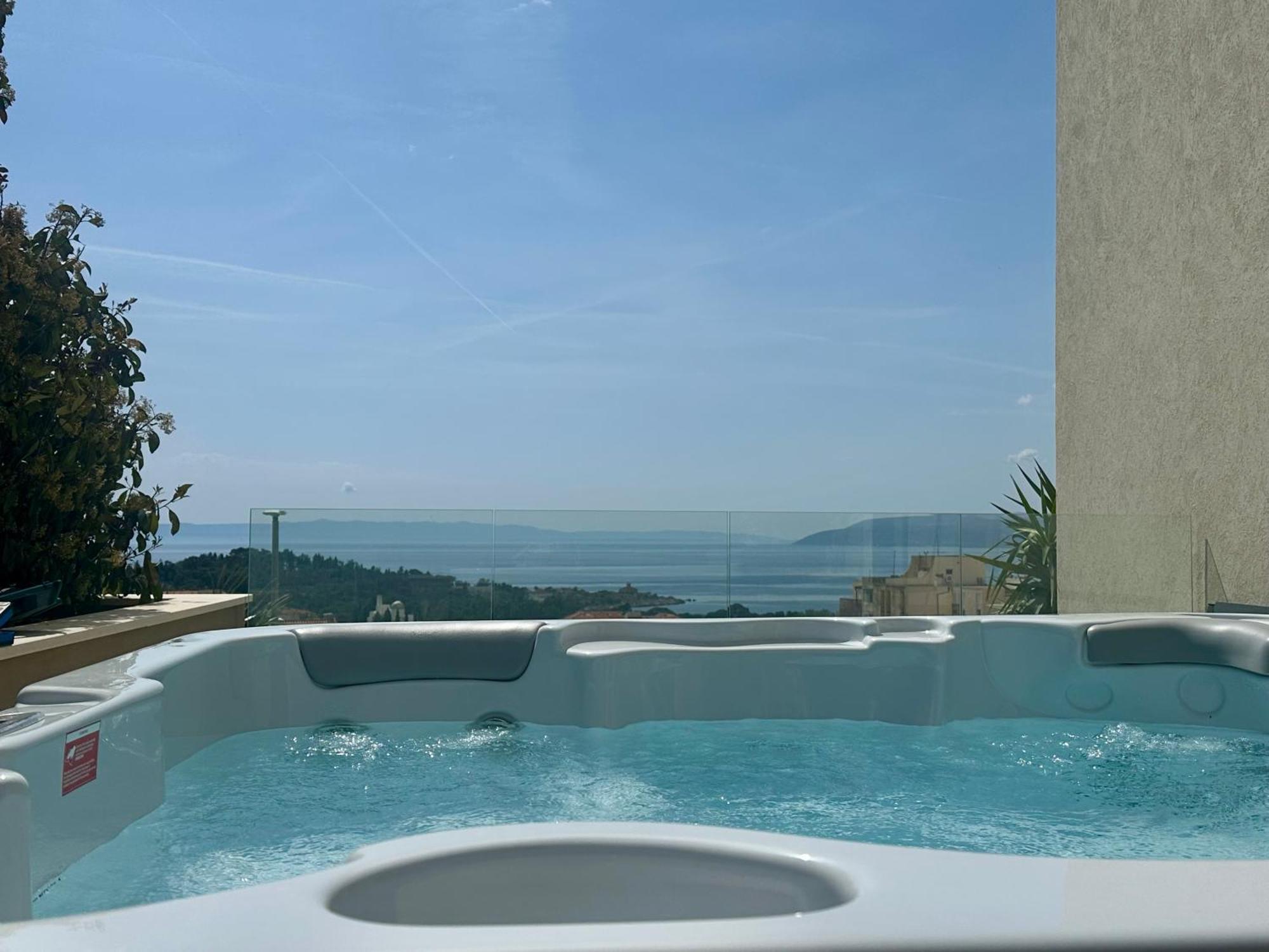 Luxury Adria Sea City & Mountain View Apartment ماكارسكا المظهر الخارجي الصورة